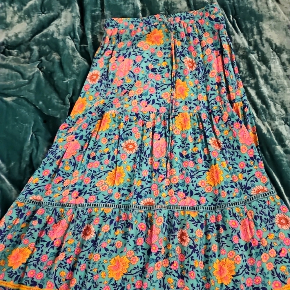 NWOT R.Vivimos floral maxi skirt size small